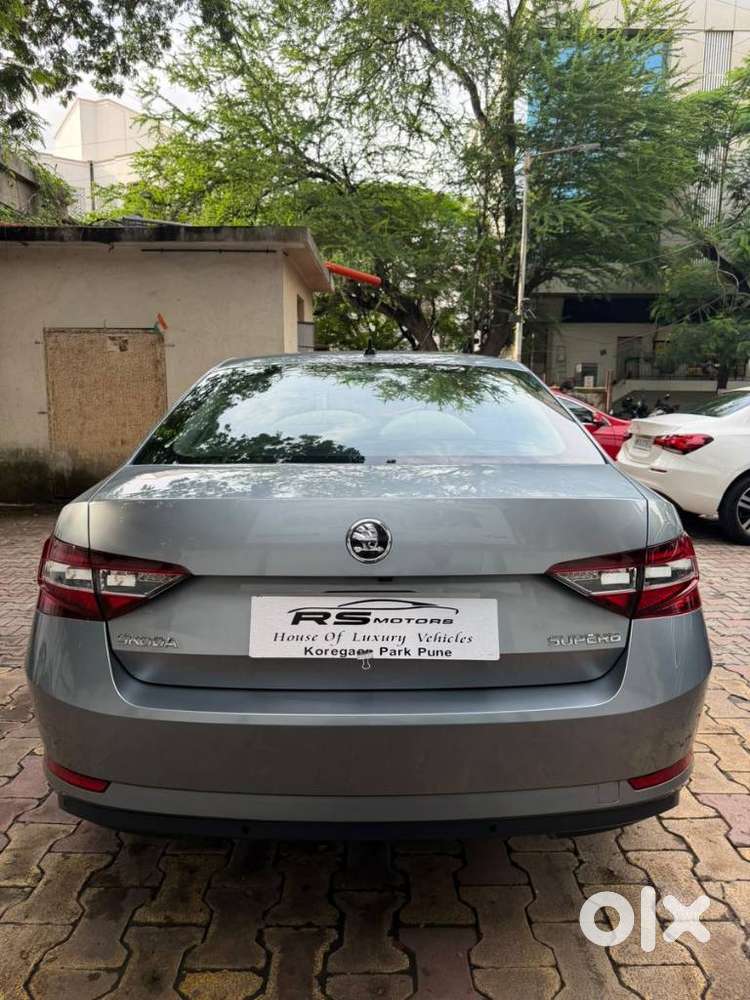 Skoda Superb 2.0 L&k Tsi At, 2019, Petrol
