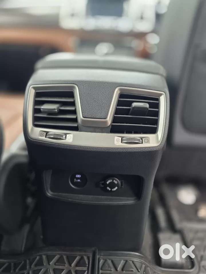 Mahindra Alturas G4 4wd At, 2019, Diesel