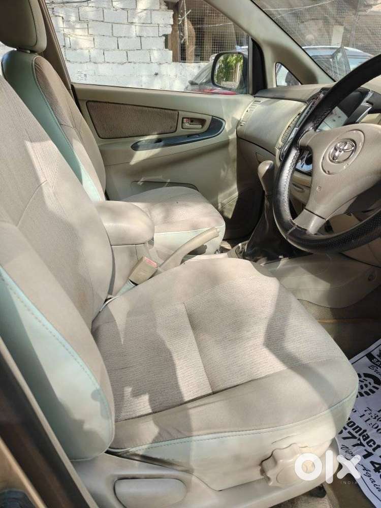 Toyota Innova 2004-2011 2.0 G (petrol) 8 Seater Bs Iv, 2009, Petrol