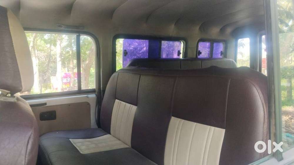 Force Trax Cruiser 12 Seater (2011) - Current Fc & Insurance - Good