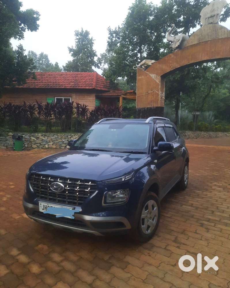 Hyundai Venue Petrol
