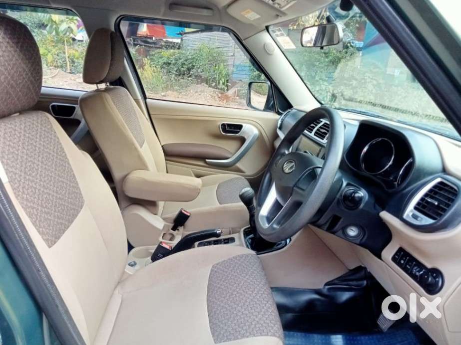 Mahindra Tuv 300 T8, 2017, Diesel
