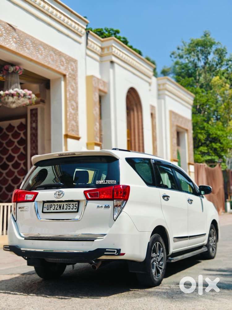 Toyota Innova Crysta 2.4 V, 2022, Diesel