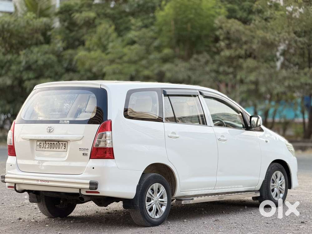 Toyota Innova 2.5 Gx (diesel) 8 Seater Bs Iv, 2015, Diesel