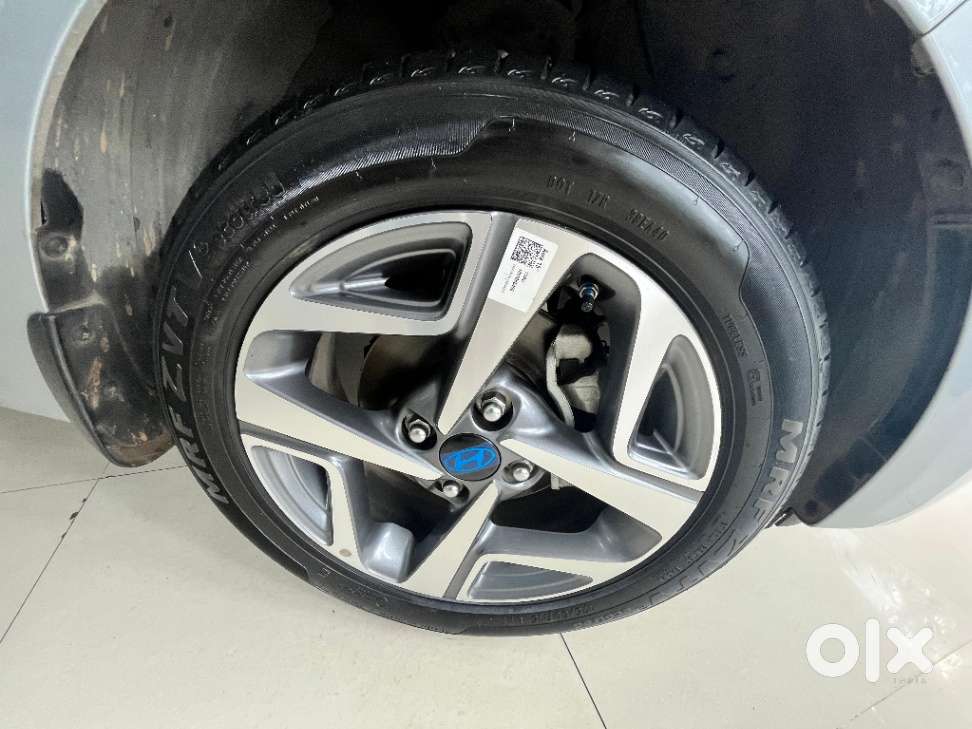 Hyundai Aura 1.2 Sx Cng, 2024, Petrol
