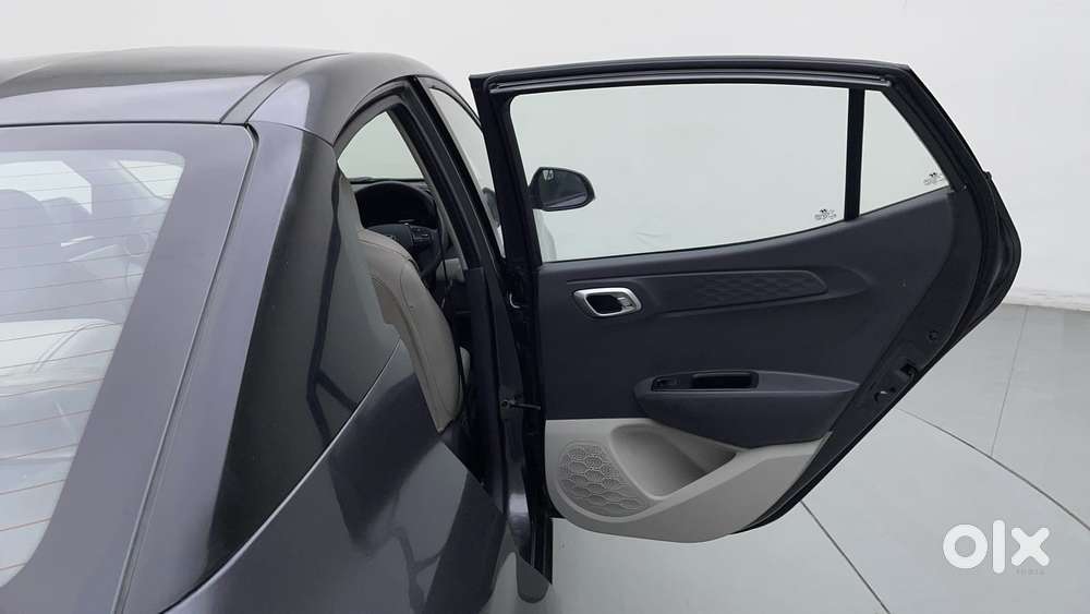 Hyundai Aura 1.2 Sx Cng, 2024, Cng & Hybrids