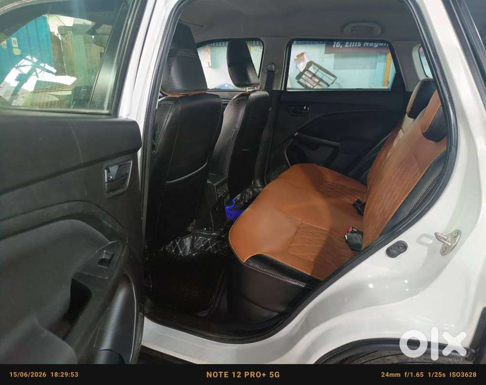 Maruti Suzuki Brezza 1.5 Vxi Smart Hybrid, 2023, Petrol