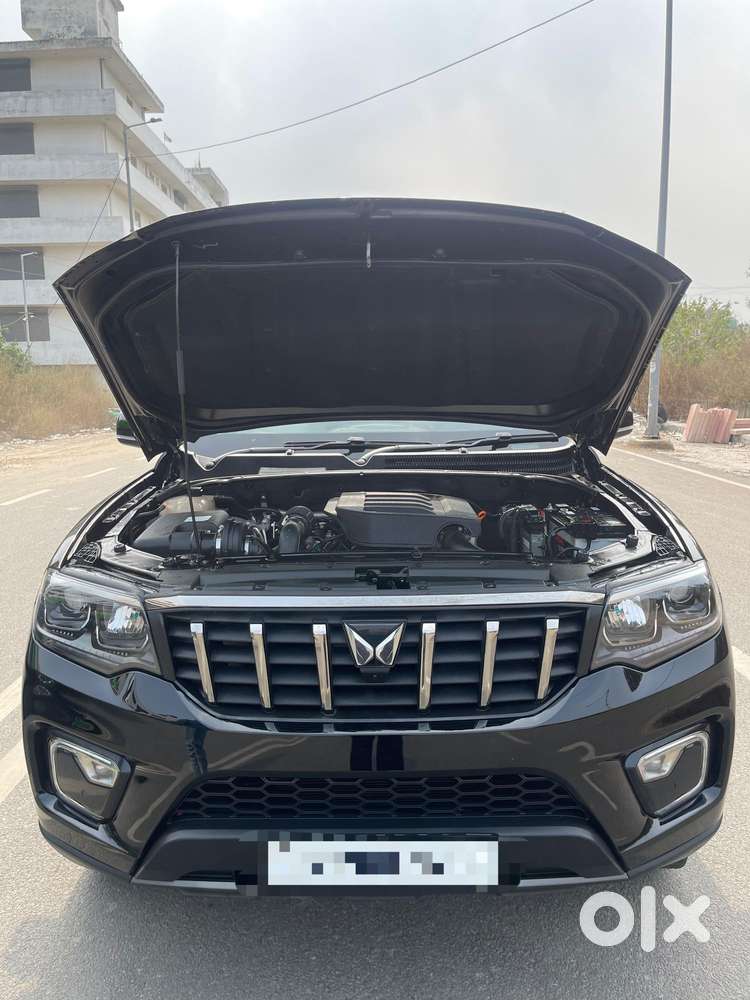 Mahindra Scorpio-n 2.0 Z8 L Petrol At 6 Str, 2025, Petrol