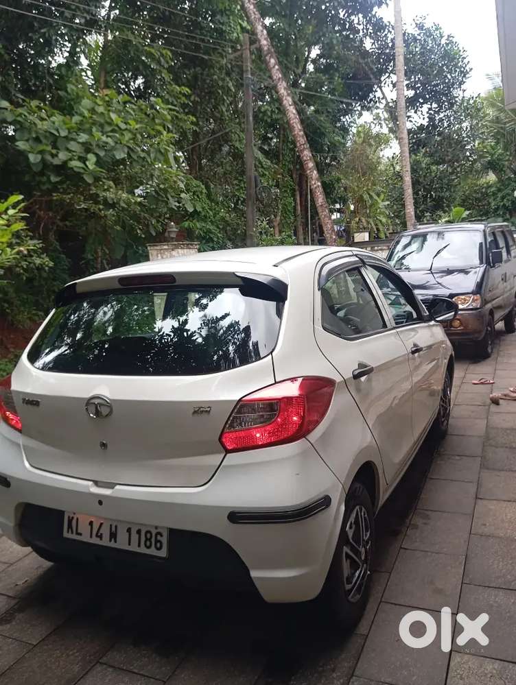Tata Tiago Revotron 2018