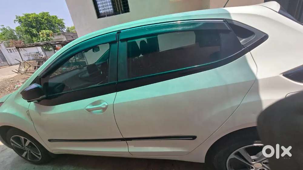 Tata Altroz 2025 Petrol Good Condition