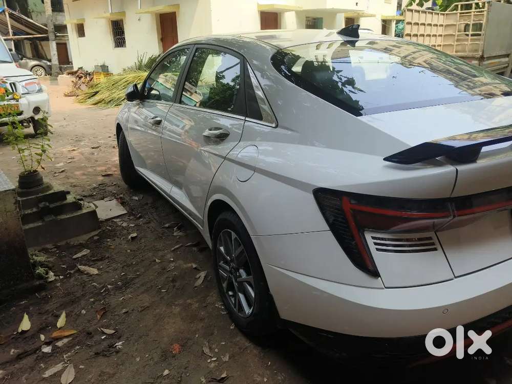 Hyundai New Verna Sx 2025