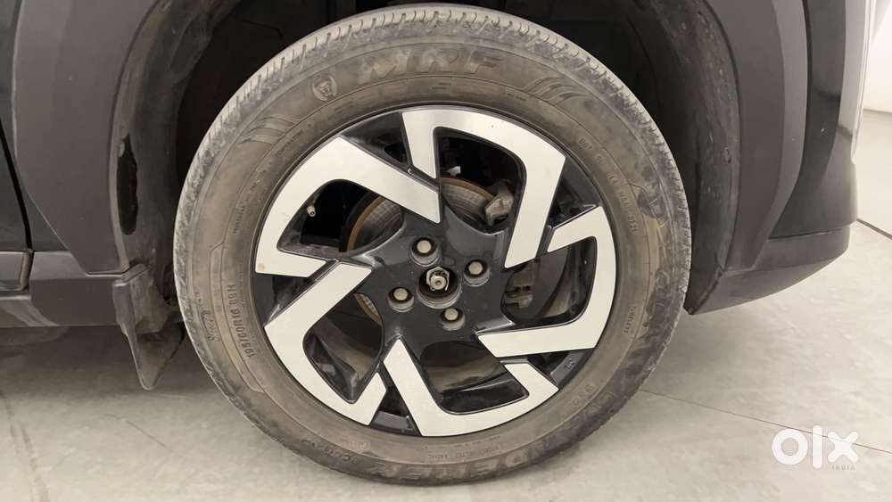 Nissan Magnite 1.0 Xv Premium Turbo (o), 2021, Petrol
