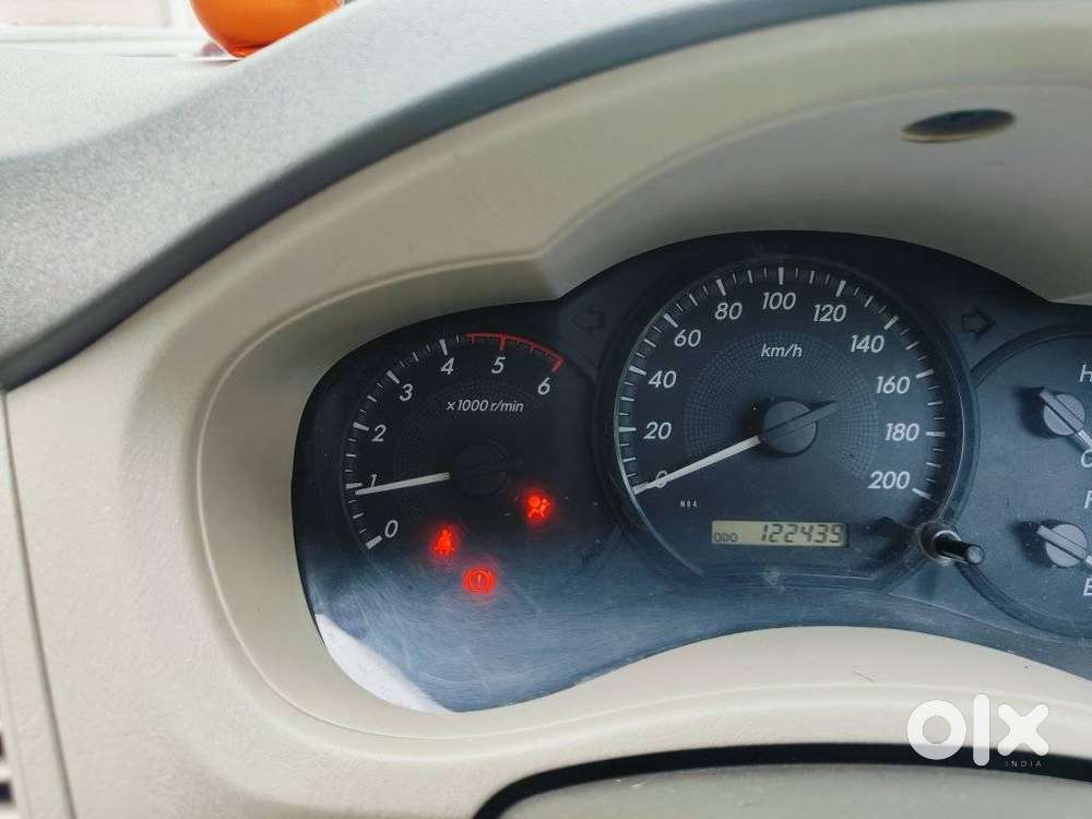 Toyota Innova 2.5 G (diesel) 8 Seater, 2013, Diesel