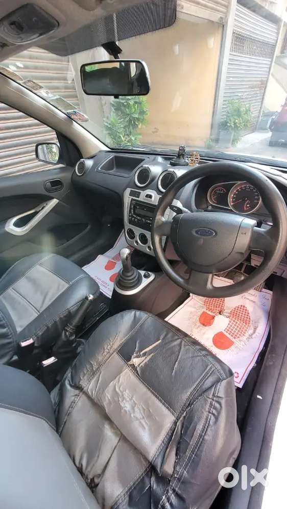 Ford Figo Petrol 2010 Year