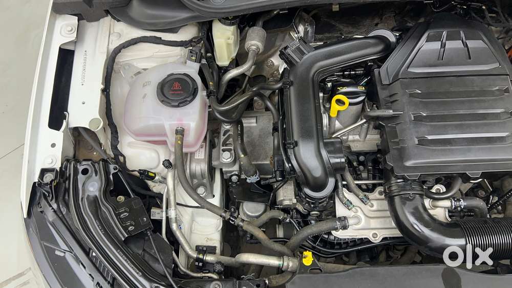 Skoda Slavia Ambition 1.0l Tsi Mt, 2022, Petrol