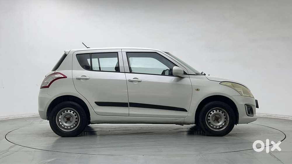 Maruti Suzuki Swift 1.2 Lxi (o), 2017, Petrol