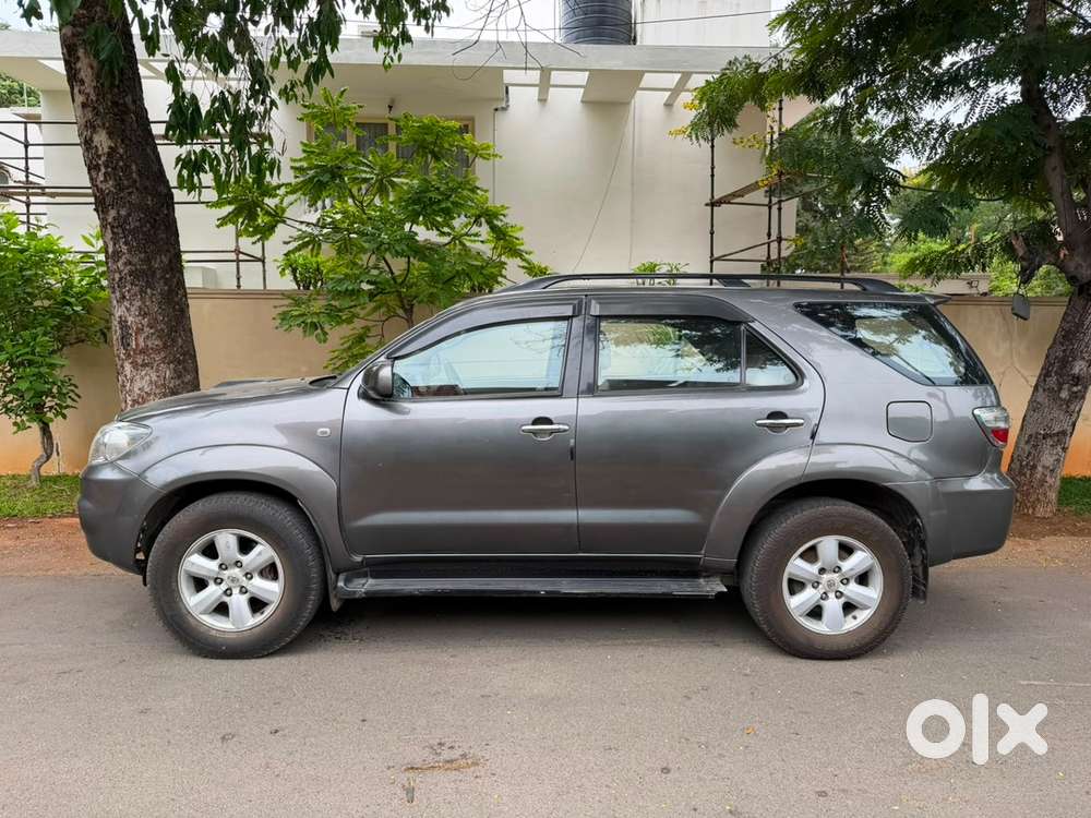Toyota Fortuner Diesel 2011