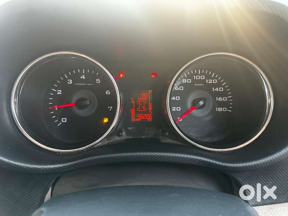 Mahindra Tuv 300 T10, 2018, Diesel