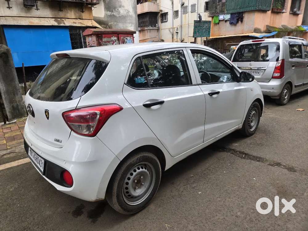 Top Model Accessed Well Maintained Hyundai Grand I10 Era 2017 Petrol