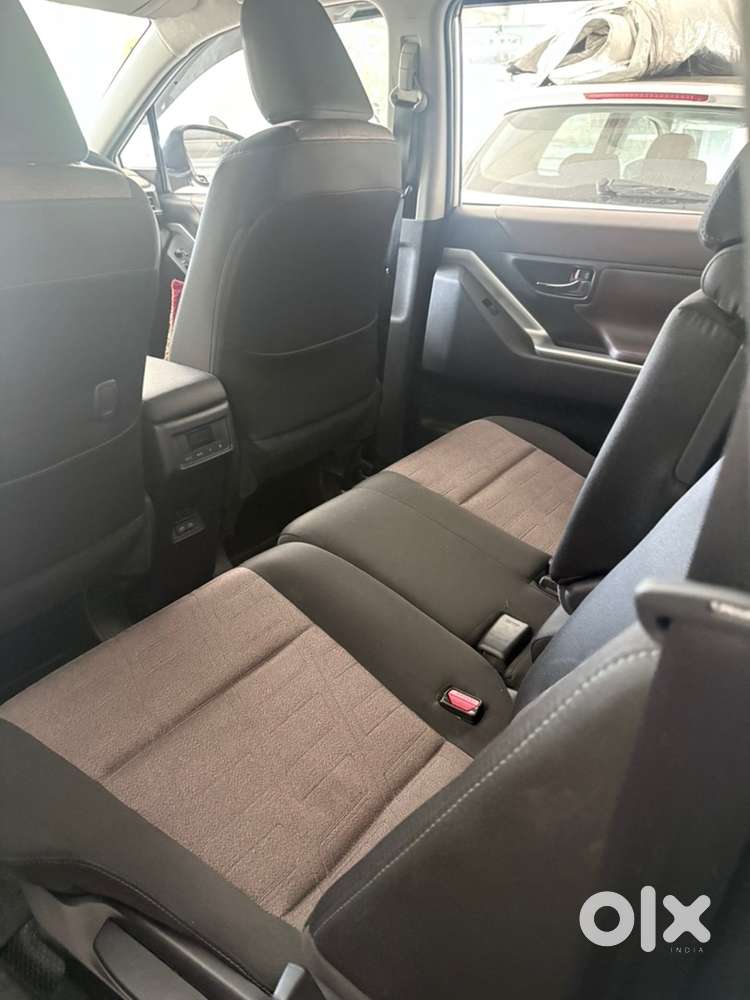Toyota Innova Hycross 2025 Petrol