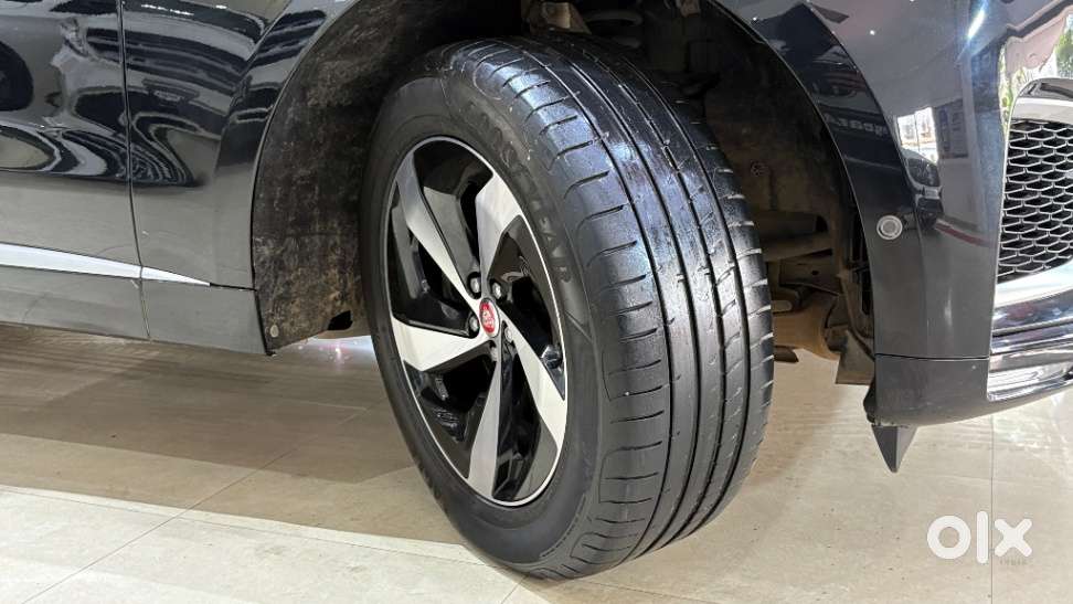 Jaguar F-pace 2.0 R Dynamic S, 2023, Petrol