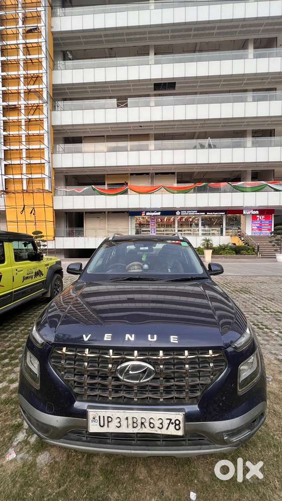 Hyundai Venue Petrol Manual 2021