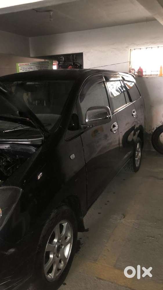 Toyota Innova 2006 Model