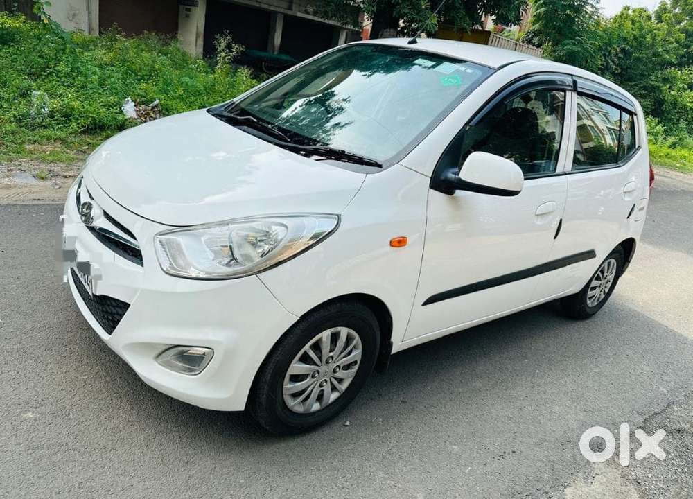 Hyundai I10 Sportz, 2017, Petrol