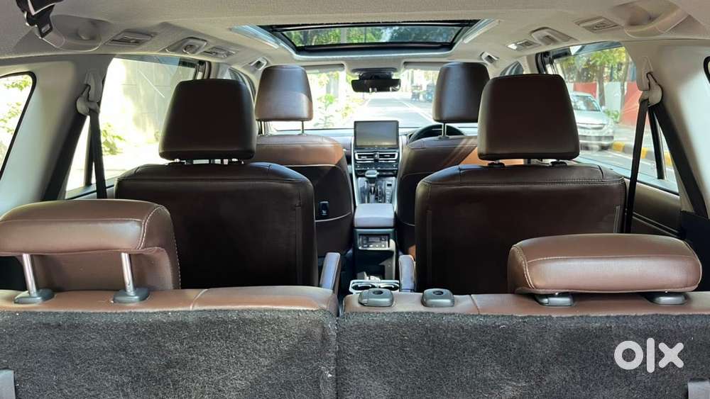 Toyota Innova Hycross 2.0 Zx (o) Hybrid 7 Str, 2024, Petrol