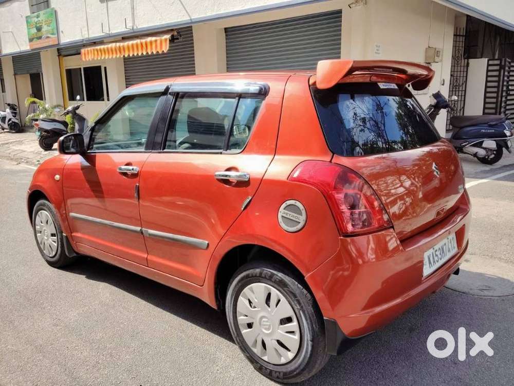 Maruti Suzuki Swift LXi BSIV, 2007, Petrol
