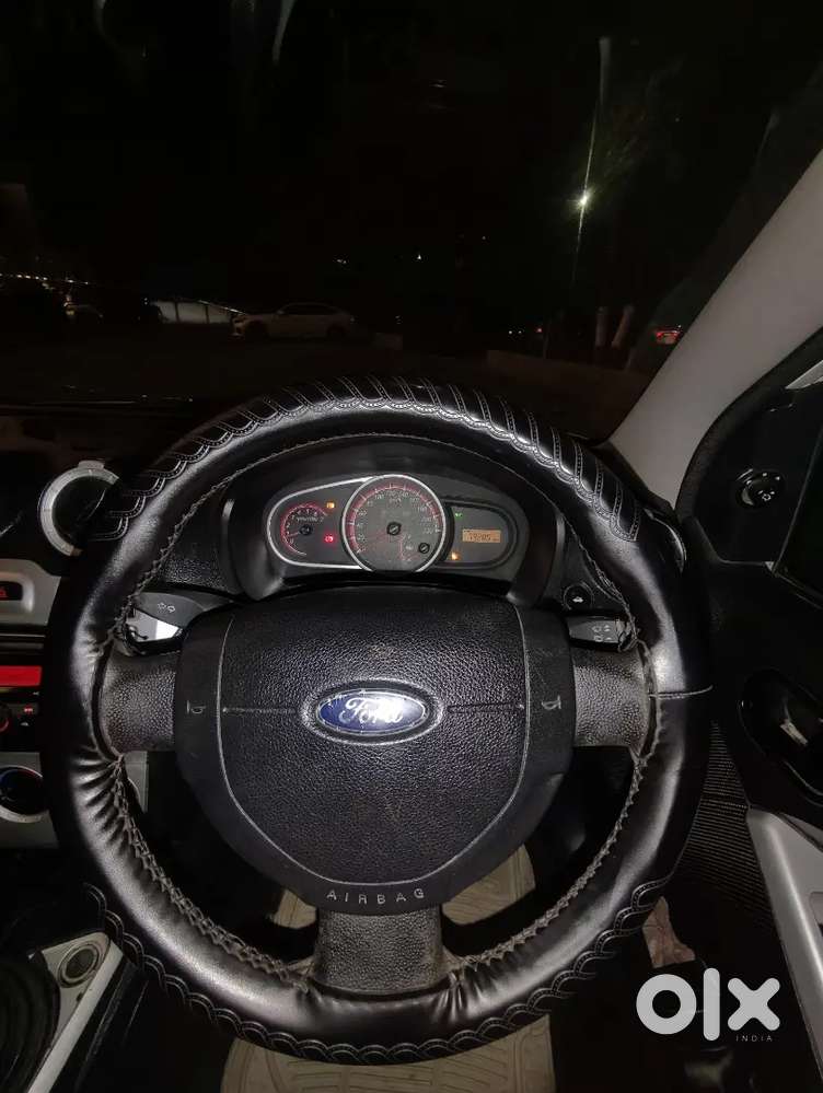 Ford Figo Titanium 2012 Diesel