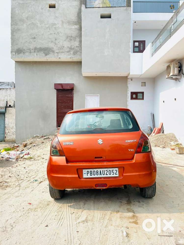 Maruti Suzuki Swift 1.3 Vxi, 2005, Petrol