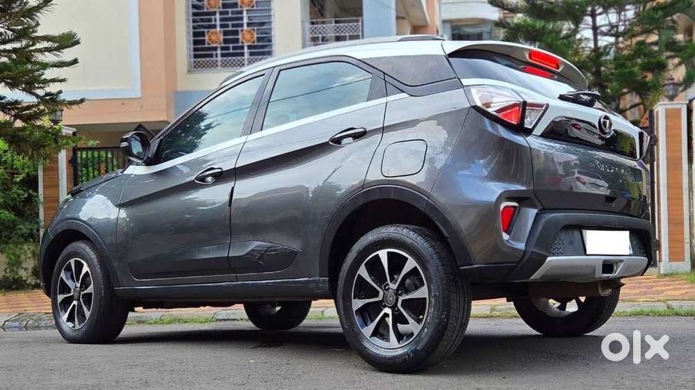 Tata Nexon 1.2 Revotron Xza Plus Dualtone, 2020, Petrol
