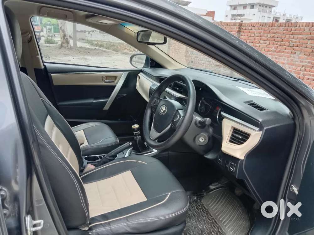 Toyota Corolla Altis 1.8 G, 2014, Petrol