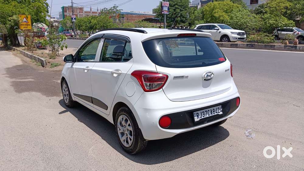 Hyundai Grand I10 Sportz O 1.2, 2018, Petrol