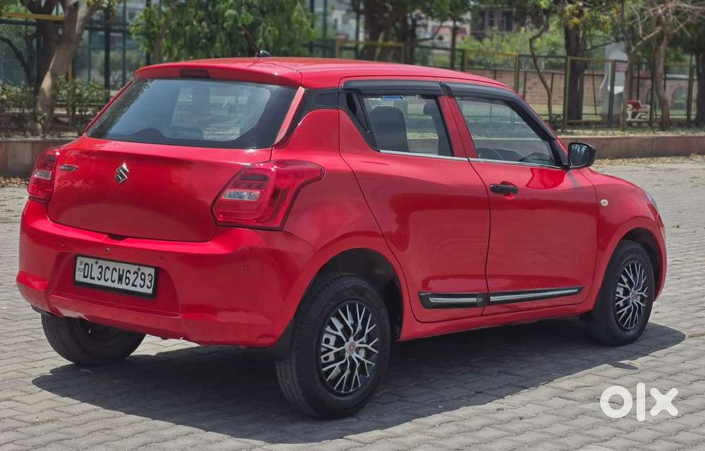 Maruti Suzuki Swift 1.2 Lxi (o), 2022, Petrol