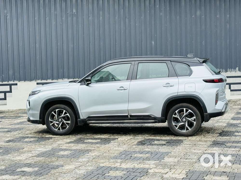 Toyota Urban Cruiser Hyryder 1.5 V Hybrid, 2022, Petrol