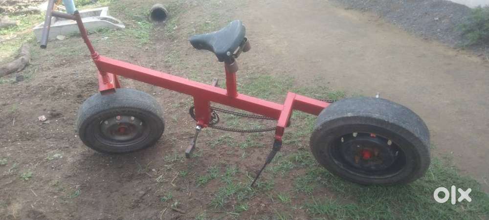 Yaha cycle kar ke tyre wali cycle he Bicycles 1825224389