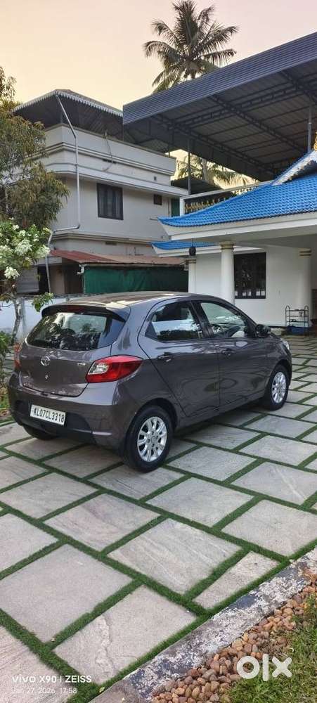 Tata Tiago 1.2 Revotron Xza, 2017, Petrol