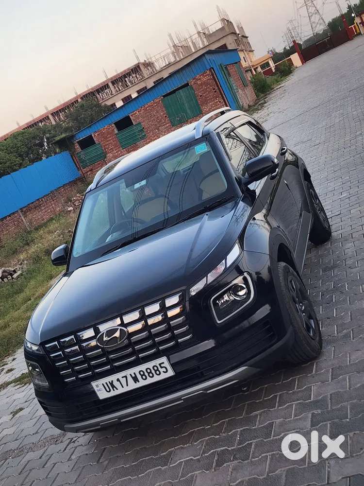 Hyundai Venue Sx Push Button Stat Dono Chabi Full Insurance Sunroof
