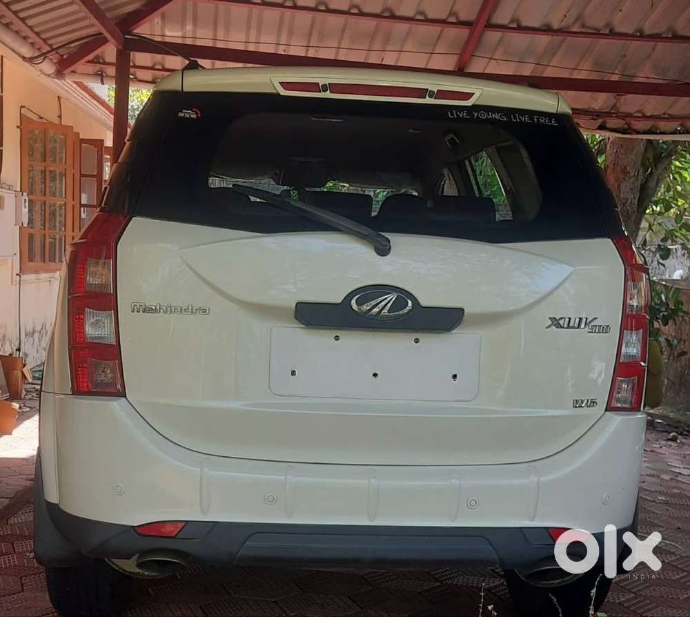 Xuv500 (driven Only 28400 Km) No Accident, Well Maintained