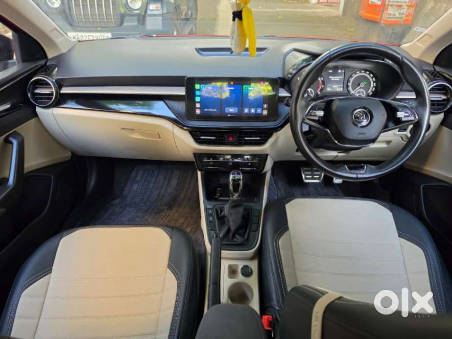 Skoda Slavia Ambition 1.0l Tsi At, 2025, Petrol