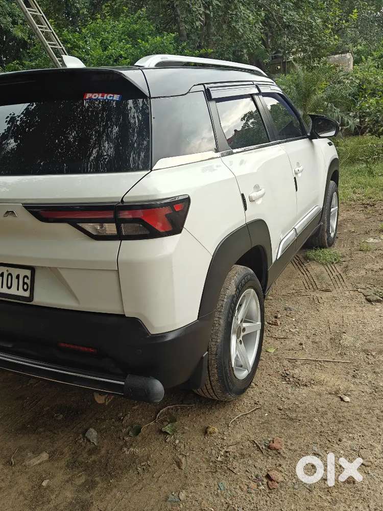 Maruti Suzuki Brezza Lxi 2025