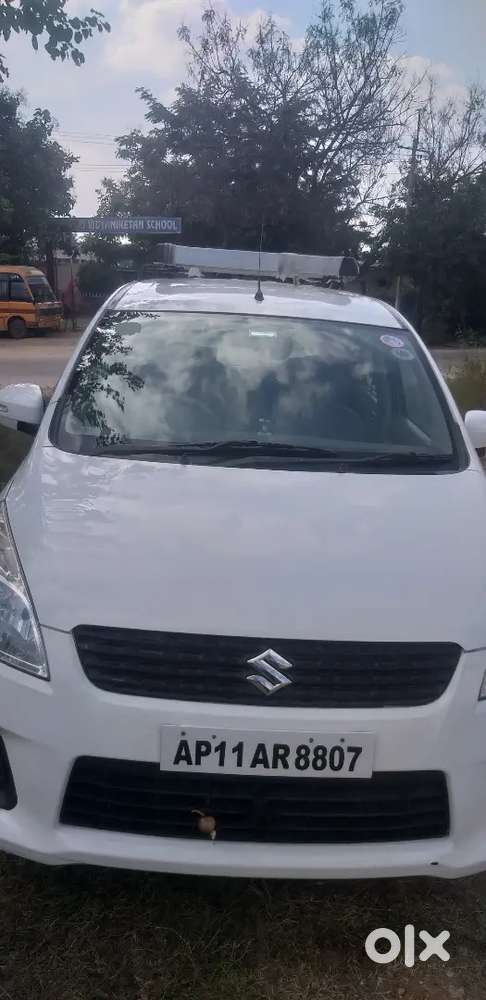Maruti Suzuki Ertiga 2013