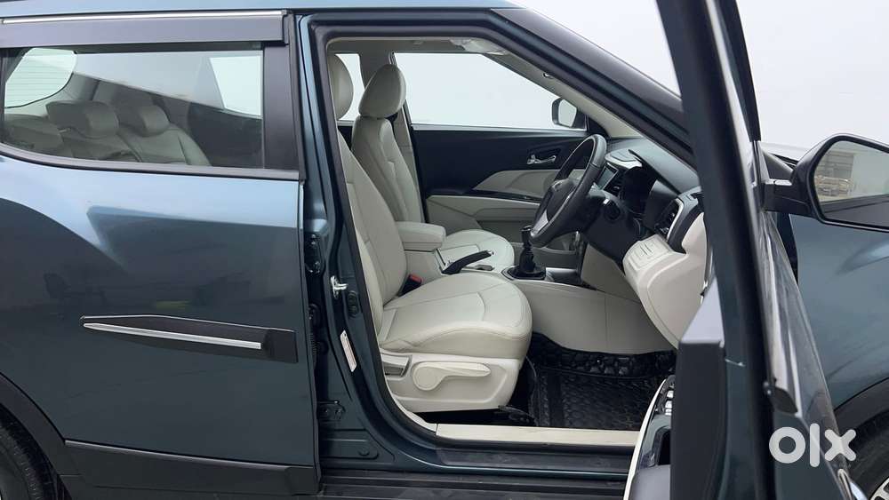 Mahindra Xuv300 W8 Option, 2023, Petrol