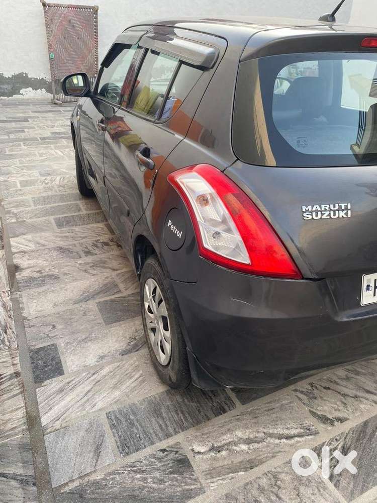 Maruti Suzuki Swift 2015 Petrol Well Maintained