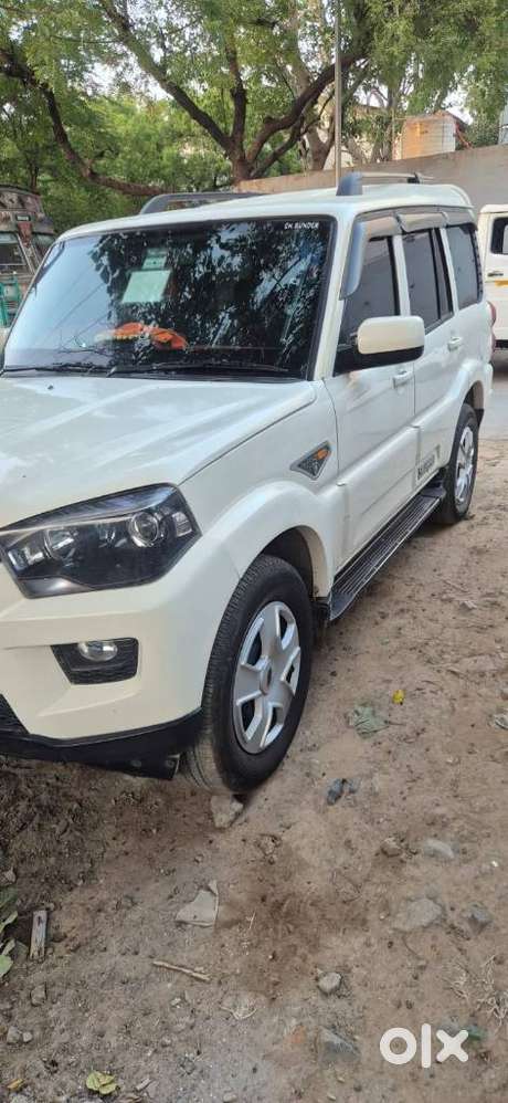 Mahindra Scorpio S6 Plus, 2017, Diesel
