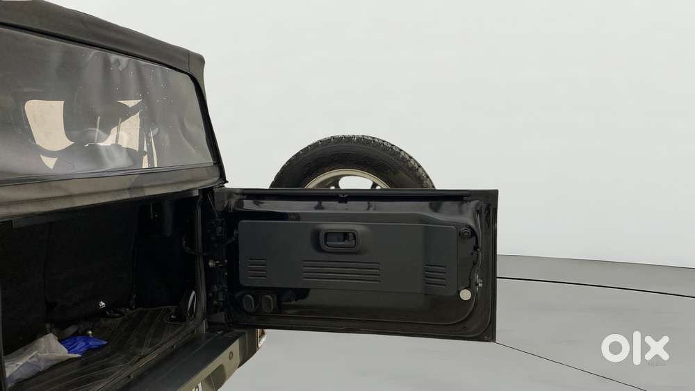 Mahindra Thar Lx 4-str Convertible At, 2021, Petrol