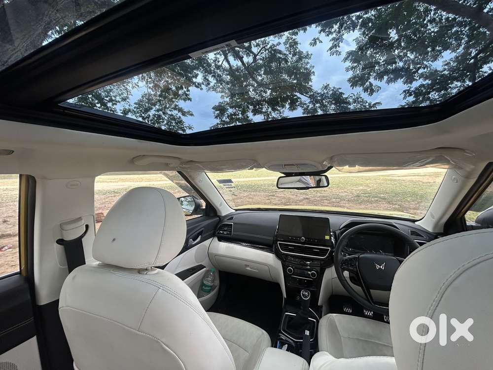 Mahindra Xuv 3xo Ax7l Petrol Mt, 2025, Petrol