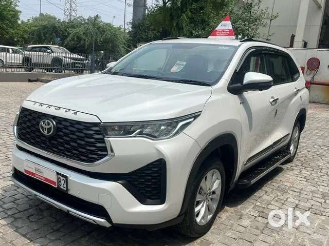 Toyota Innova Hycross 2.0 Vx Hybrid 7 Str, 2026, Petrol